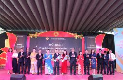 Tập đoàn GDQT Nam Việt ra mắt Tân chủ tịch tại Hội nghị cán bộ, giáo viên nhân viên Quý II năm 2023