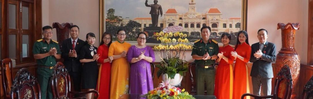  TĐ GDQT Nam Việt đến thăm và chúc mừng Sư đoàn 9 - Quân đoàn 4 nhân dịp 79 năm Ngày thành lập Quân đội Nhân dân Việt Nam