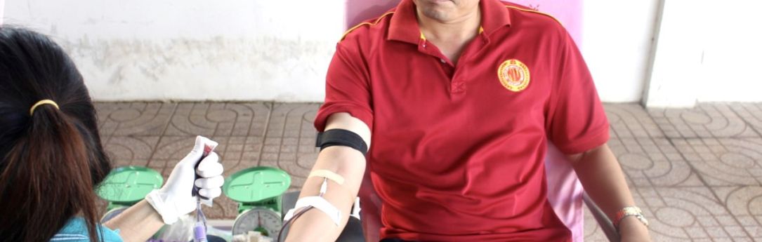 Nam Việt hưởng ứng Ngày hội công nhân viên chức lao động huyện Hóc Môn tham gia hiến máu tình nguyện.