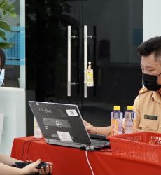 Hơn 500 giáo viên, nhân viên và học sinh Trường Nam Việt được hỗ trợ làm thẻ CCCD